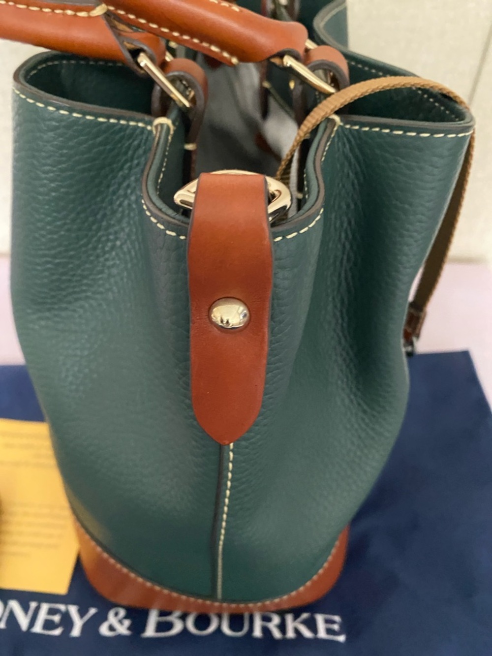 Dooney & Bourke Green Leather Tote with Brown Trim and Matching Pouch - Picture 11 of 13